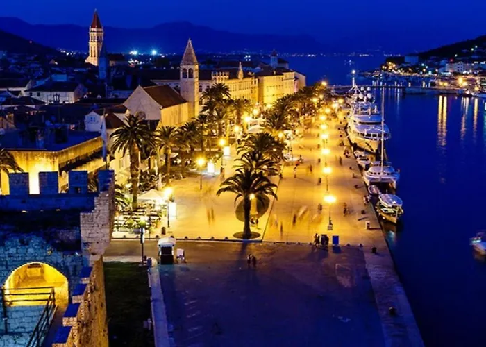 Апартаменти Ivan & Marko *