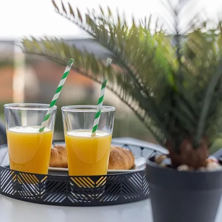 Ivan & Marko アパート